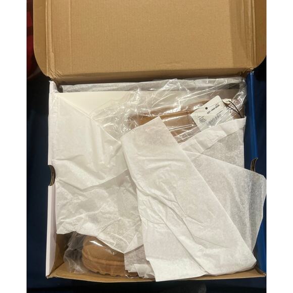 New in Box - Stratton Womens Winter Boots - Picture 4 of 4